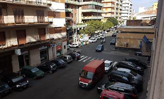 Catania, busta con 21 proiettili abbandonata in via Principe Nicola: indagini in corso