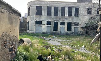 Ex Consorzio agrario di via Cristoforo Colombo: per il rudere dell'assassinio sfum&ograve; il progetto di un hotel da 350 stanze