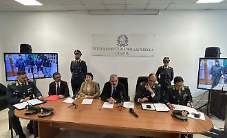 Amministrazione giudiziaria per Est: indagini su legami con clan e traffici di cocaina nei porti siciliani