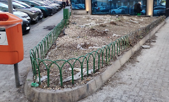 L'aiuola tra via Giacomo Leopardi e via Principe Nicola a Catania