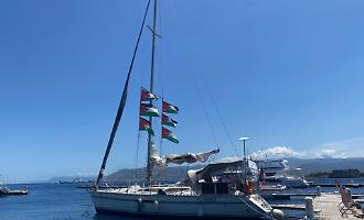 &laquo;Se non ci fanno arrivare nella Striscia, la porteremo qui&raquo;: la Freedom Flotilla fa tappa a Messina