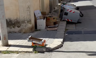 Ragusa, i residenti denunciano: "A piazza Solferino ogni gioved&igrave; uno spettacolo indegno, altro che decoro"