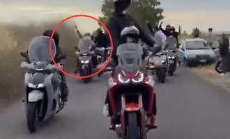 Un'altra corsa clandestina fra calessini: niente armi ma atteggiamenti di sfida a volto scoperto sui video 