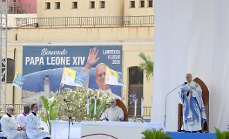 L'eredit&agrave; di Papa Leone e l'estate d'oro di Lampedusa: sull'isola il tutto esaurito (o quasi) e un boom turistico che &egrave; gi&agrave; record