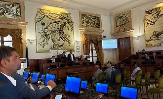 Pfizer, il Consiglio comunale di Catania approva due ordini del giorno