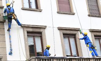 Superbonus, in Sicilia per rifare le villette con giardino lo Stato ha speso 1,2 miliardi. E solo 5 milioni per le case popolari