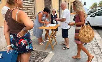 Trapani insorge per l'acqua: 1.150 firme e una lunga diffida al comune