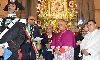 Scontro tra arcivescovo e sindaco a Biancavilla, Renna chiede scusa con una lettera
