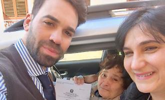 A 49 anni &ldquo;ritrova&rdquo; il padre naturale, la conferma nel dna prelevato nella tomba. &laquo;So finalmente chi sono&raquo;