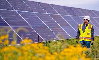 Energia pulita ma bollette "sporche". Pi&ugrave; rinnovabili o pi&ugrave; fonti fossili? Il rebus &ldquo;green&rdquo; in Sicilia