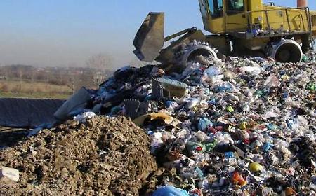 L'impianto si guasta e i rifiuti di 7 Comuni viaggiano per le strade della Sicilia