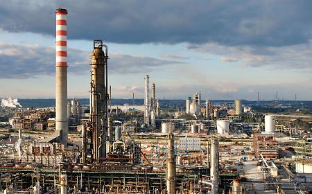Ludoil acquisisce Isab: la raffineria di Priolo torna italiana e si trasforma in hub multi-energy