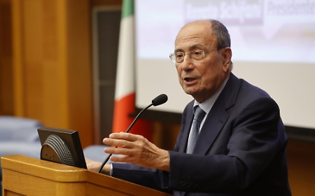 Porti: &laquo;Annalisa, siamo al tuo fianco&raquo;. Schifani loda Tardino, ma c'&egrave; ancora il ricorso al Tar. Sul Ponte: &laquo;Messi 1,3 miliardi con convinzione&raquo;