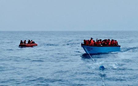 Lampedusa: intercettato barcone con 75 migranti partiti dalla Libia