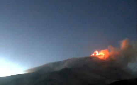 Quando il magma si ferma: quei meccanismi che svelano l'arresto dei "dicchi" laterali dell'Etna