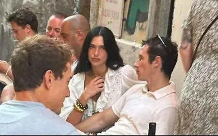 Gli indirizzi di Dua Lipa di ristoranti e locali, ce n'&egrave; anche uno a Palermo