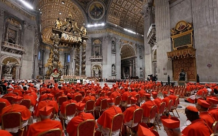 Primo concistoro straordinario del pontificato di Leone XIV: due giorni di comunione e riflessione