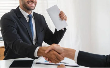 Aumenti in busta paga 2026: la &ldquo;mini flat tax&rdquo; al 5% sugli scatti da rinnovo contrattuale spiegata bene