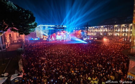 Capodanno in Sicilia, tutti gli appuntamenti gratuiti nelle piazze. Diversi big della musica italiana in concerto, dj set e fuochi