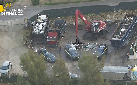 Traffico illecito di rifiuti nel Nisseno, 20 misure cautelari e sequestrata un&rsquo;azienda da 2 milioni a Niscemi