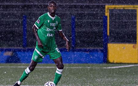 Il Siracusa saluta Racine Ba: ha firmato con il Cosenza