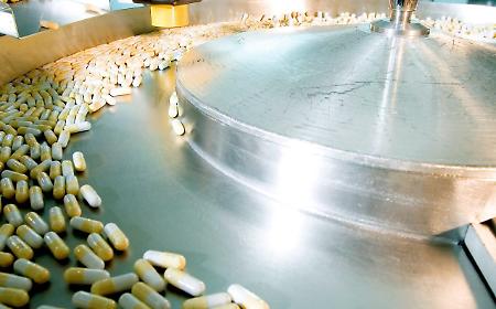 Dalla molecola al mercato in meno tempo: cos&igrave; IA sta trasformando la ricerca farmaceutica