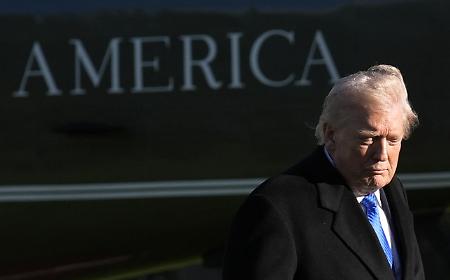 Trump difende l'attacco all'Iran: &laquo;Scongiurata l'atomica in poche settimane, rimosso un cancro&raquo;