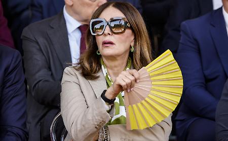 Terremoto politico post-referendum: i retroscena dell'addio di Santanchè tra le difese del compagno e gli attacchi del Pd Terremoto politico post-referendum: i retroscena dell'addio di Santanchè tra le difese del compagno e gli attacchi del Pd