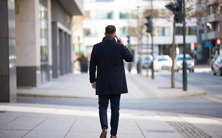 Telefonia, bollette pi&ugrave; salate in arrivo: come non pagare un euro in pi&ugrave;