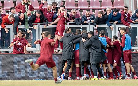 Il Trapani evita l'estromissione dal campionato , ma resta il -5: e la corsa salvezza continua