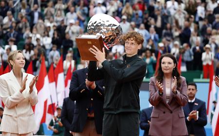 Rivoluzione al Foro: Sky si prende tutto il tennis (anche la finale), porte chiuse alla Rai