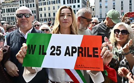 Salis: "Faccio la sindaca di Genova", centrosinistra diviso su primarie e leadership