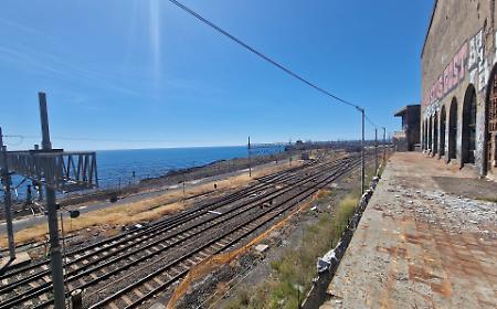 Il sindaco di Catania vuole rivedere il mare: &laquo;La spiaggia del Caito sar&agrave; accessibile&raquo;