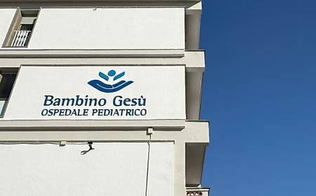 Cardiochirurgia pediatrica, il Bambino Ges&ugrave; non rinnova la convenzione con Taormina: sanitari verso Catania