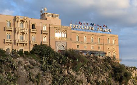 Guerra fra gli eredi dell'Excelsior Palace di Taormina: la "Succession" di Sicilia finisce in tribunale
