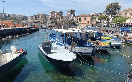 Pesca in crisi: carburanti alle stelle, Fas sospende il blocco dello Stretto di Messina. Domani c'&egrave; il vertice