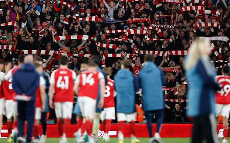Come in "Febbre a 90&deg;" ma con un finale diverso: l'Arsenal &egrave; campione d'Inghilterra