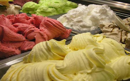 E' troppo 5 euro per una brioche col gelato? La domanda &egrave; virale