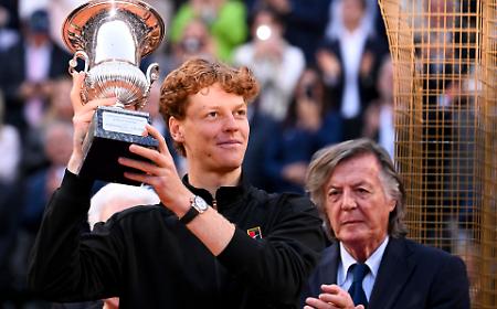 Sinner, il re sbarca a Parigi: un tabellone per fare la storia anche al Roland Garros