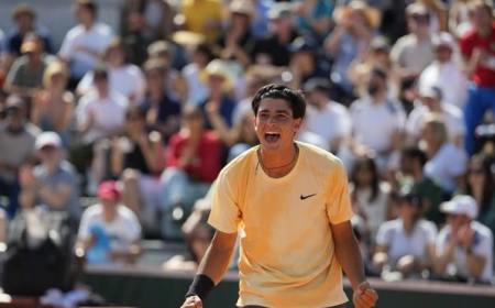 Roland Garros, la prima volta di Federico Cin&agrave;: batte Opelka e vola al secondo turno