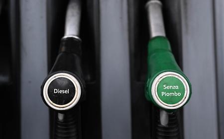 La stangata silenziosa sul diesel: dal 7 giugno il pieno costa di pi&ugrave;