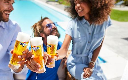 Buona, versatile e "cool": il grande riscatto della birra senza alcol che ha conquistato la generazione Z