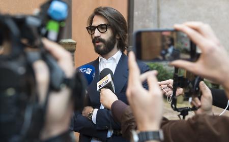 Leonardo Maria Del Vecchio &egrave; il presidente esecutivo di Lmdv Capital: nuovo cda e nodo Delfin tra acquisto quote e scetticismo sul buyback