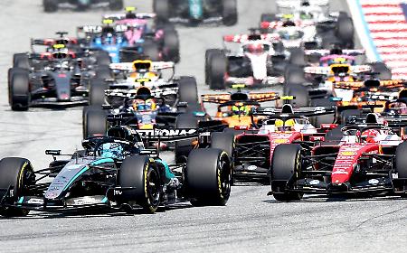 George Russell trionfa al Gran Premio d&rsquo;Austria: Verstappen secondo, Antonelli terzo, male le Ferrari
