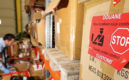 Ue, dall&rsquo;1 luglio in vigore il dazio di 3 euro sui pacchi di valore inferiore a 150 euro