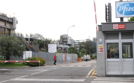 Pfizer annuncia lo stop definitivo a Catania del Pen e delle siringhe Mtx: oltre 300 esuberi