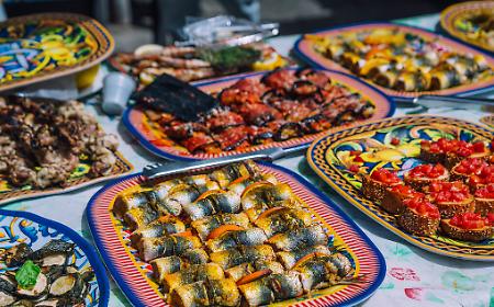 Le sagre del weekend, dal polpo a Pozzillo allo Street food di Riposto