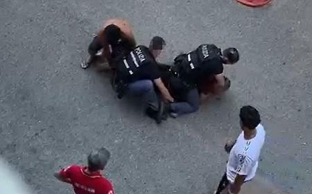 Muore durante il fermo della polizia a Bologna: spunta un video con le urla del 43enne