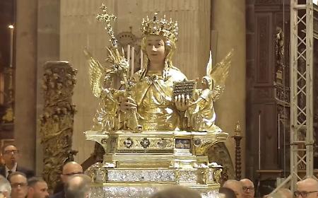 Sant'Agata lascia l'argento e torna d'oro: il sorprendente restauro del busto reliquario, del velo e dei gioielli 