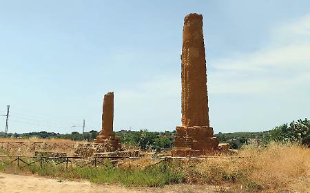 Furto di cavi di rame alla Valle dei Templi: i ladri agiscono indisturbati e il tempio di Vulcano resta al buio
